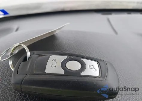 2015 BMW 320I xDrive из США, поврежденный, VIN WBA3C3G50FNS74735